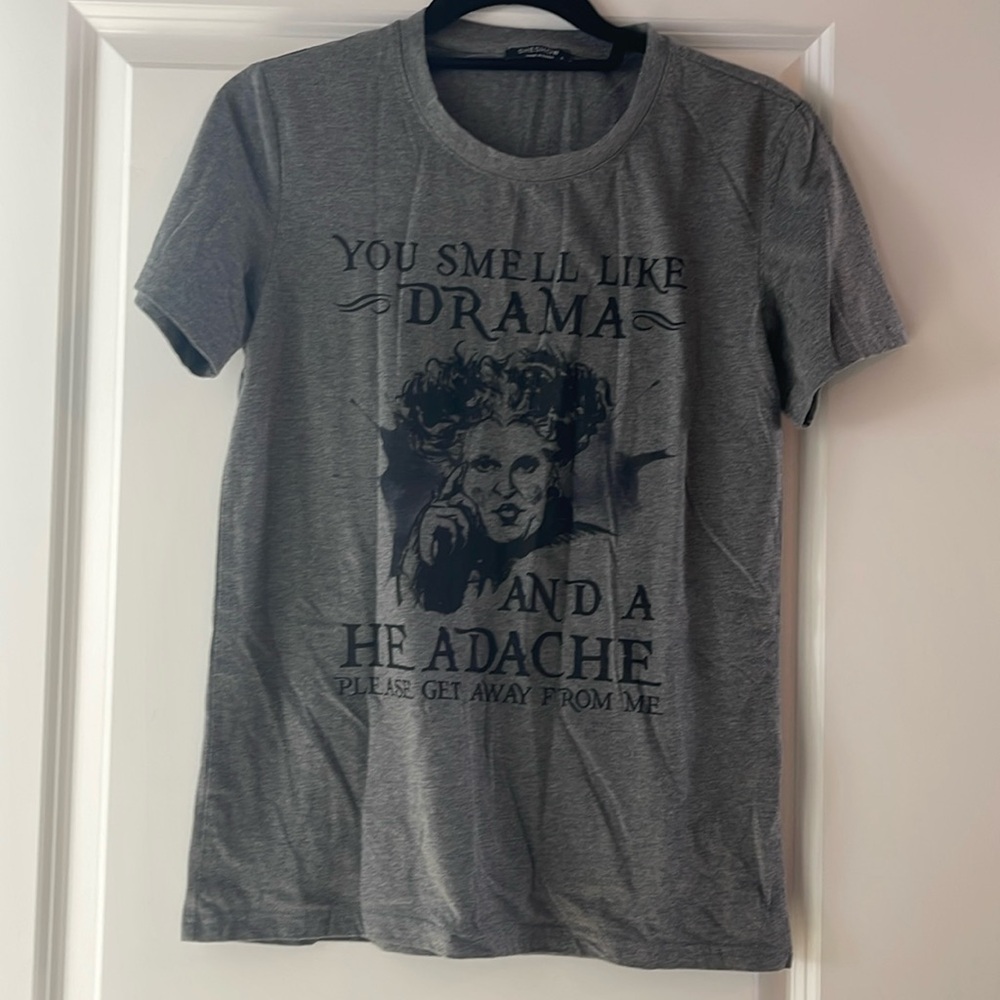 Winnie Sanderson S T-shirt “you smell like drama and a headache”